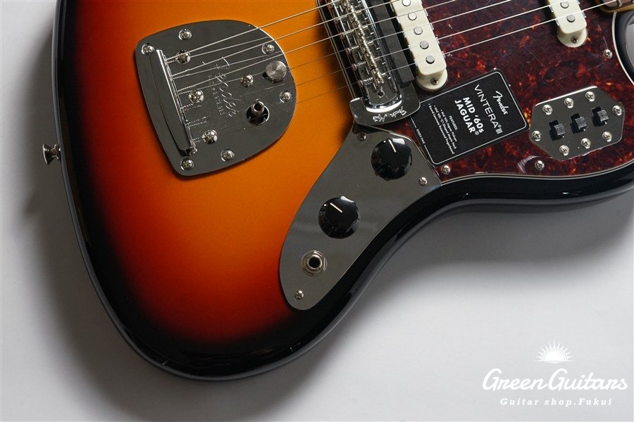 Vintera III Mid 60s Jaguar - 3-Color Sunburst