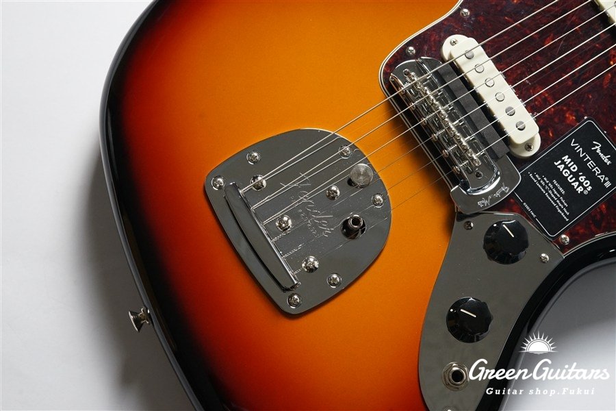 Vintera III Mid 60s Jaguar - 3-Color Sunburst