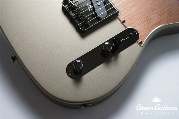  Made in Japan Hybrid II 2026 Collection Telecaster Satin Metallic - Matte Champagne Mirage