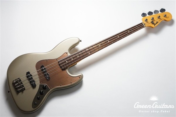 Made in Japan Hybrid II 2026 Collection Jazz Bass Satin Metallic - Matte Champagne Mirage