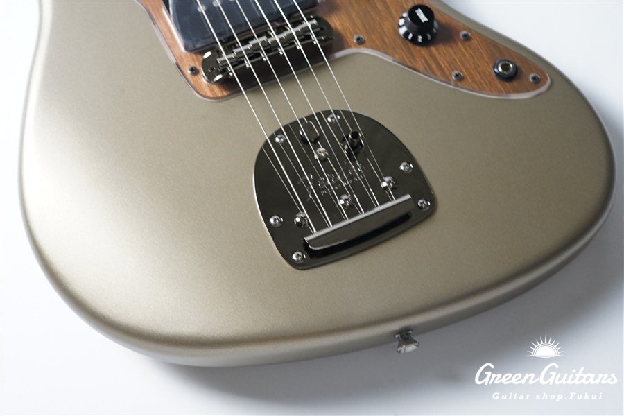 Made in Japan Hybrid II 2026 Collection Jazzmaster Satin Metallic - Matte Champagne Mirage