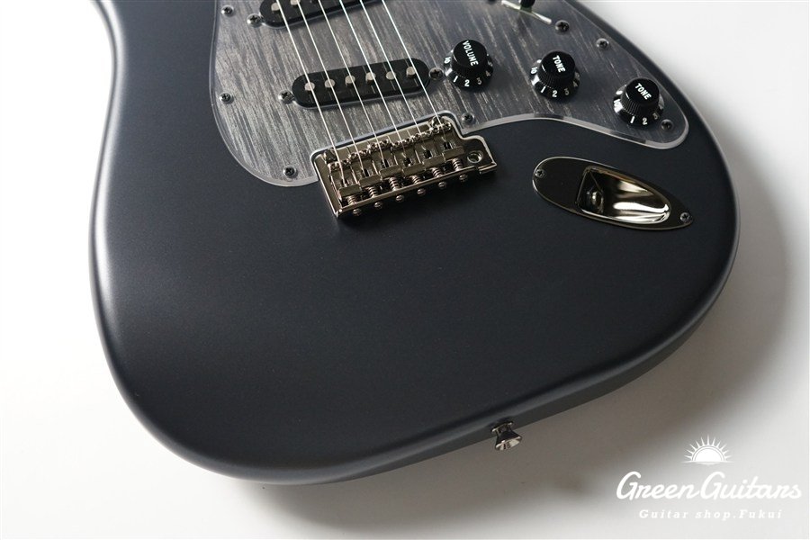 Made in Japan Hybrid II 2026 Collection Stratocaster Satin Metallic - Matte Phantom Black
