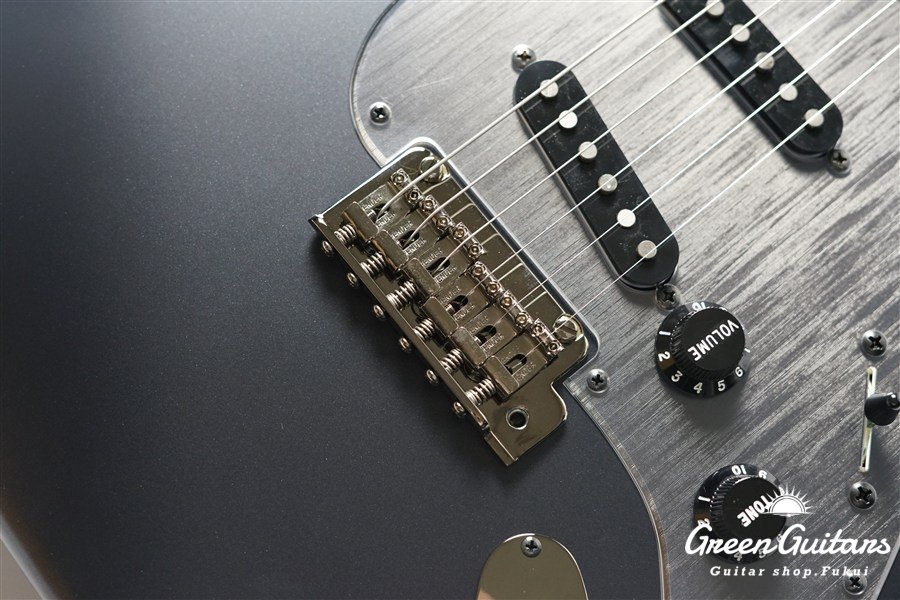 Made in Japan Hybrid II 2026 Collection Stratocaster Satin Metallic - Matte Phantom Black