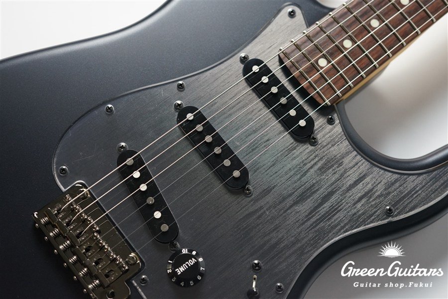 Made in Japan Hybrid II 2026 Collection Stratocaster Satin Metallic - Matte Phantom Black