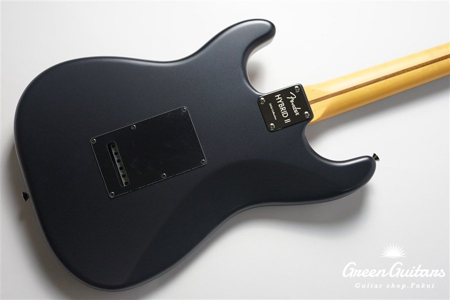 Made in Japan Hybrid II 2026 Collection Stratocaster Satin Metallic - Matte Phantom Black
