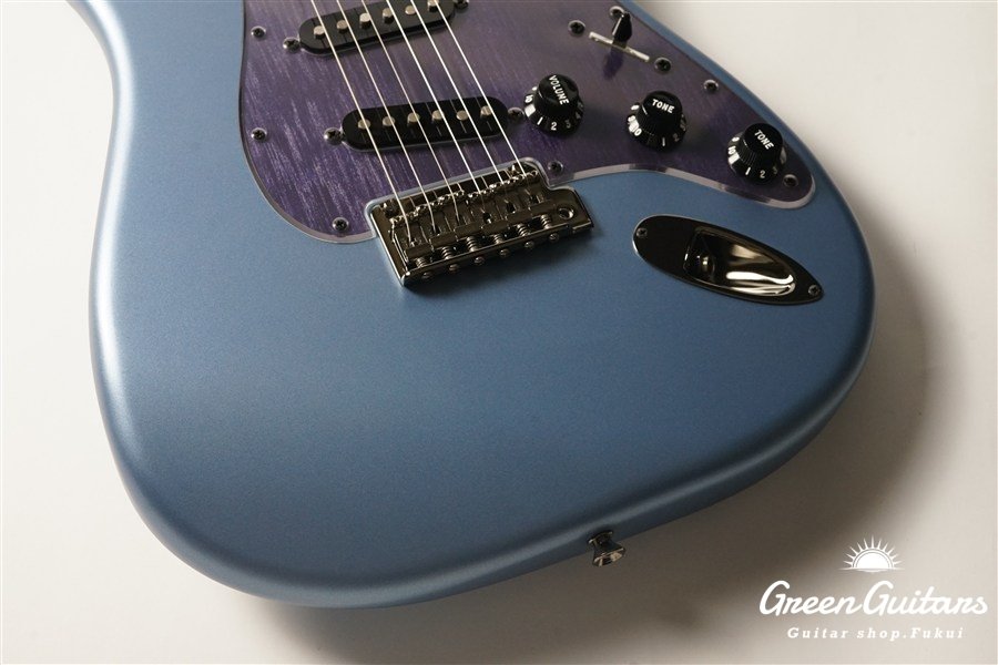 Made in Japan Hybrid II 2026 Collection Stratocaster Satin Metallic - Matte Aero Blue