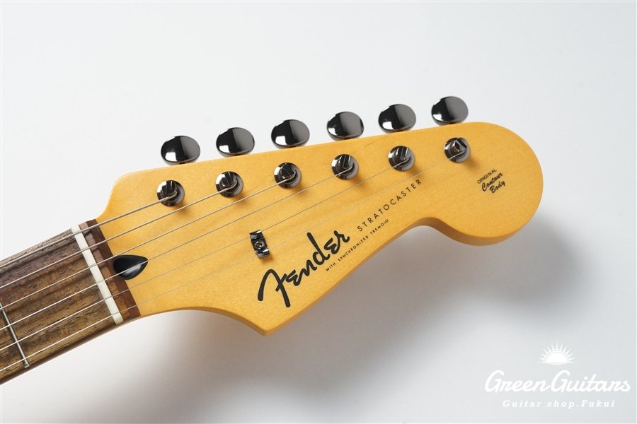 Made in Japan Hybrid II 2026 Collection Stratocaster Satin Metallic - Matte Inferno Red