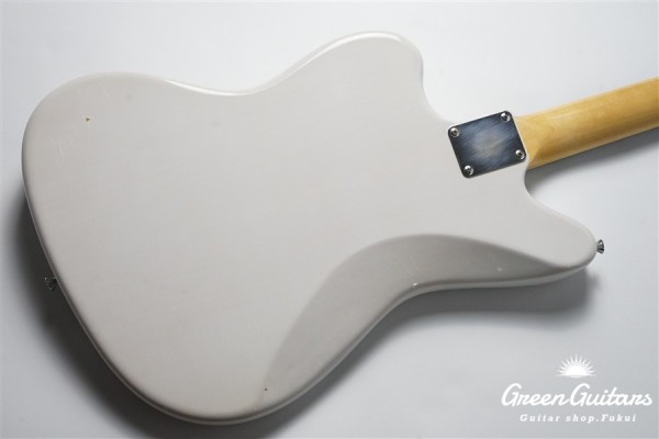 Model JM. Patina #284 - White Blonde with Antique Silver / Medium Aged