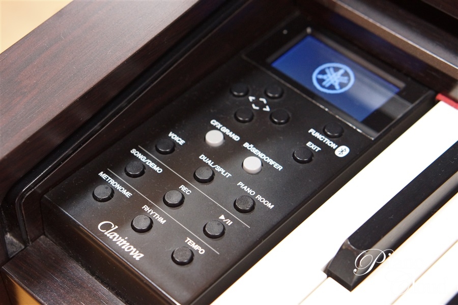 YAMAHA Clavinova　CLP-675R ヘッドホン付き ヤマハ CLP-675R ニューダークローズウッド調 中古 2020年製