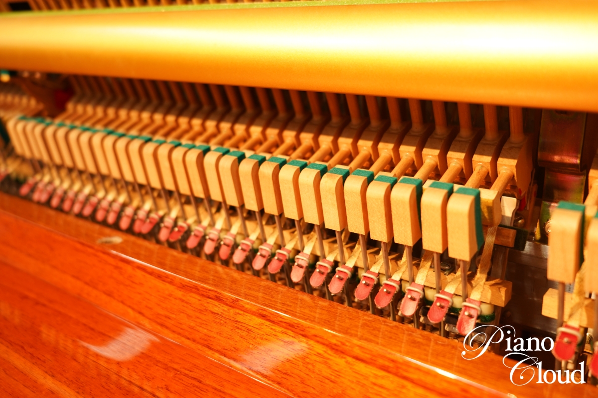 【中古品】YAMAHA W104 アップライトピアノ YAMAHA W104（中古ピアノ） | 名古屋ピアノ調律センター