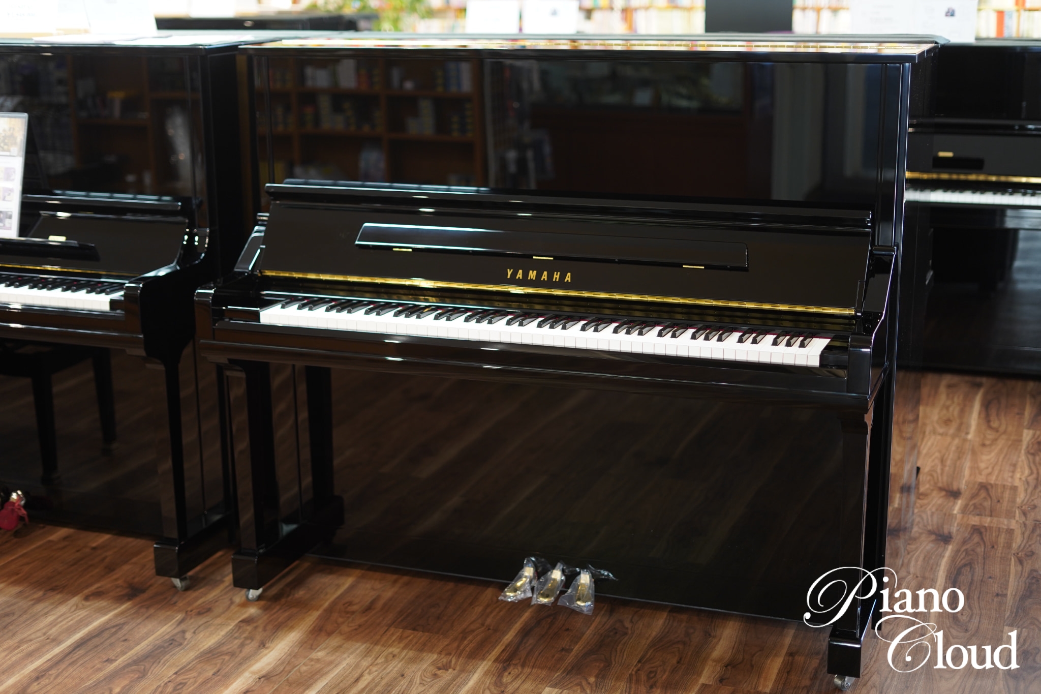 YAMAHA アップライトピアノ YU33 | Piano Cloud Online Store