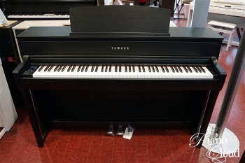 クラビノーバ CLP675