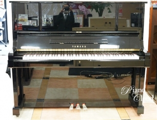 中古アップライトピアノ YUX