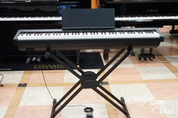 Roland FP-30デジタルピアノ Roland - News Release - Bluetooth®機能対応で楽しさを広げる
