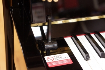 サイレント付きアップライトピアノ b113SC2