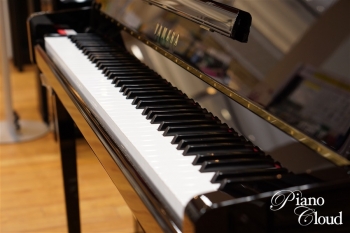 サイレント付きアップライトピアノ b113SC2