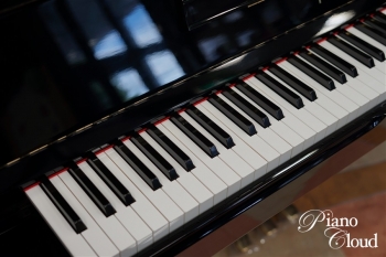 中古アップライトピアノ YUS