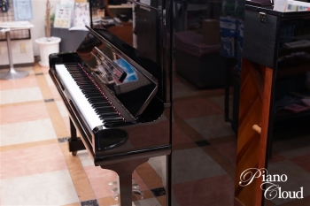 中古アップライトピアノ U30A