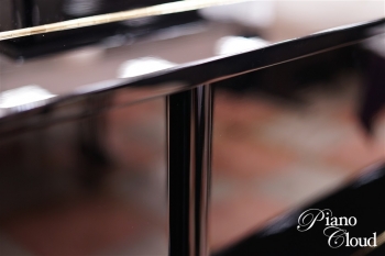 中古アップライトピアノ UX-1