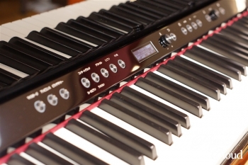 電子ピアノ LX708-PES