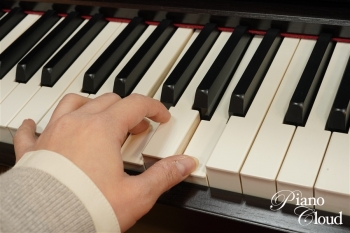 K♢1187 ヤマハ 電子ピアノ CLP-775WA 木製鍵盤 クラビノーバ YAMAHA 電子ピアノ Clavinova クラビノーバ CLP-775 | Piano