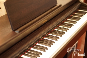 電子ピアノ RP701