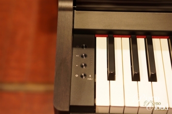 電子ピアノ RP701