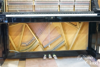 中古アップライトピアノ　UX