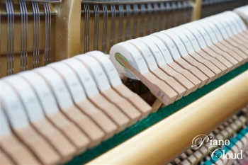 中古アップライトピアノ W102B