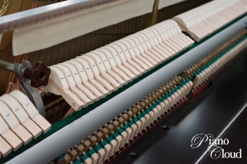 中古アップライトピアノ b113MW