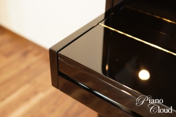 アップライトピアノ A.114 Modern