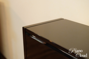 アップライトピアノ A.114 Modern