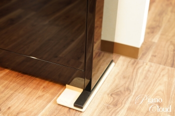 アップライトピアノ A.114 Modern