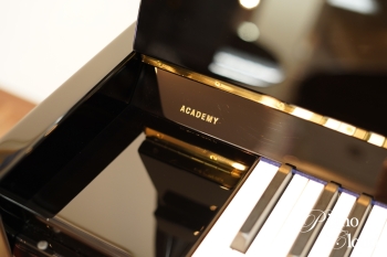アップライトピアノ A.114 Modern