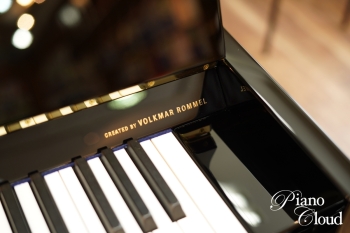 アップライトピアノ A.114 Modern