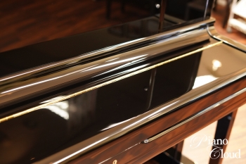 中古アップライトピアノ UX-1