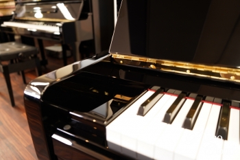 中古アップライトピアノ U100