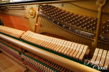 中古アップライトピアノ U100