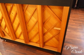 中古アップライトピアノ U100