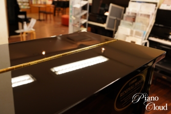 中古アップライトピアノ YU1