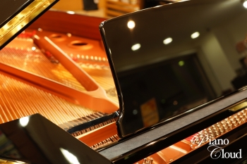 グランドピアノ C3X
