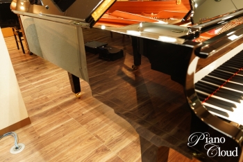 グランドピアノ C3X