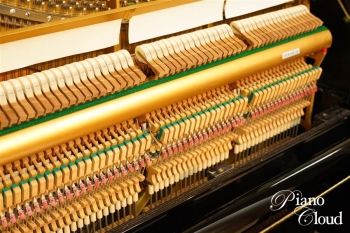 中古アップライトピアノ YUX