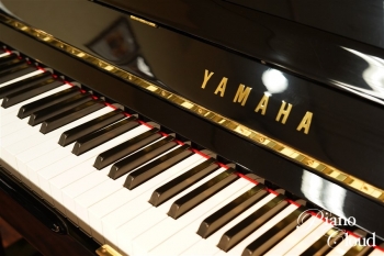 中古アップライトピアノ YUX