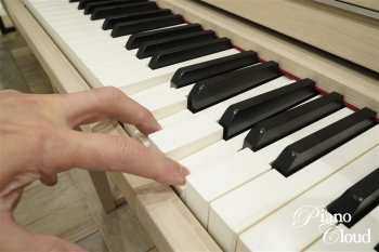 電子ピアノ CLP-735WA