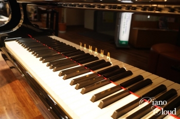 グランドピアノ C3X