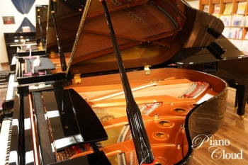 グランドピアノ C3X