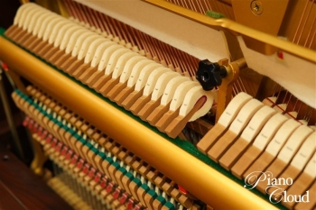 中古アップライトピアノ W107BR