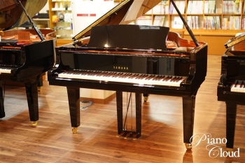 グランドピアノ C3X