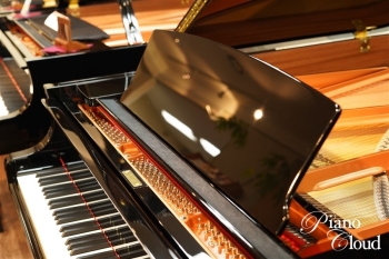 グランドピアノ C3X